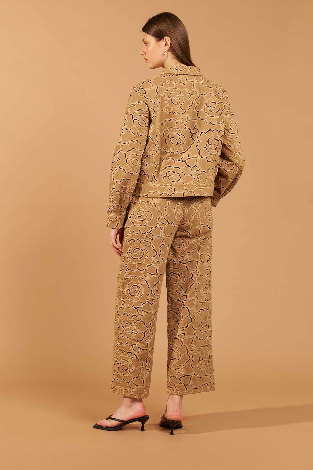 Jaqueta Jeans Bordada - Camel